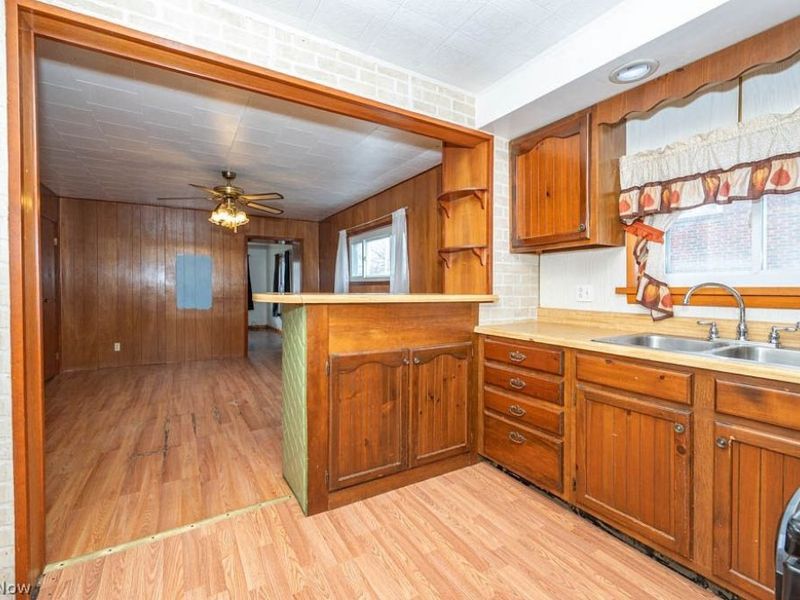 1055 Ambrose Avenue, East Liverpool, OH 43920 Photo 7