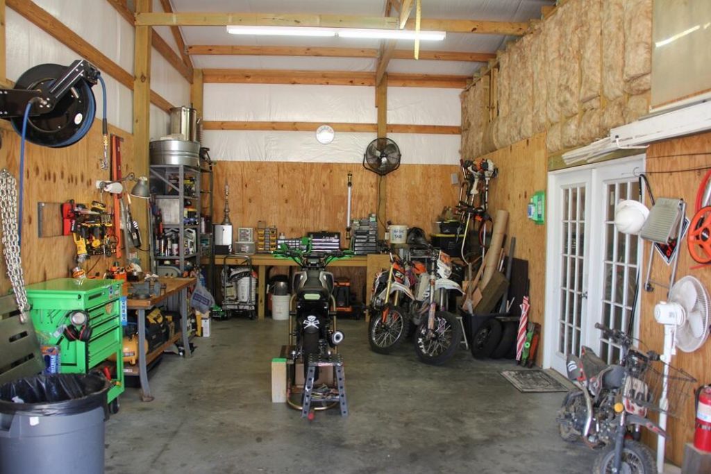 6611 North Road Photo 16