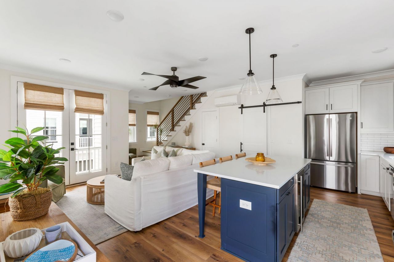 18 Iron Forge Alley Photo 13