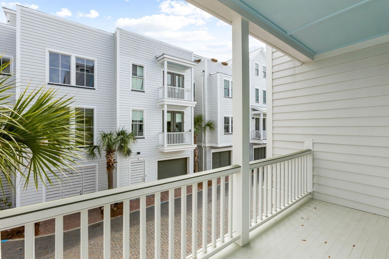 18 Iron Forge Alley Photo 15