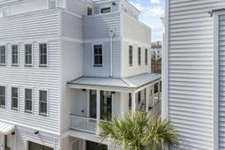 18 Iron Forge Alley photo 4