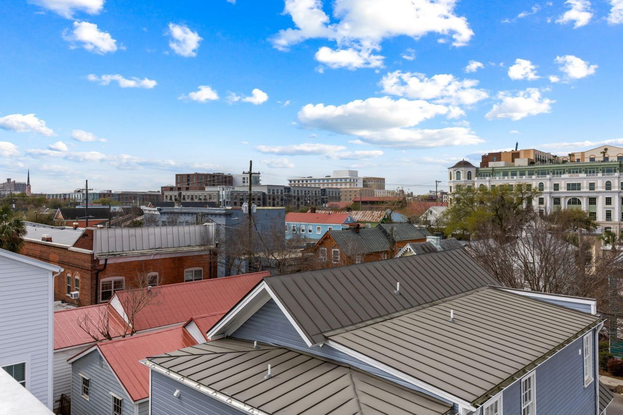 18 Iron Forge Alley Photo 20