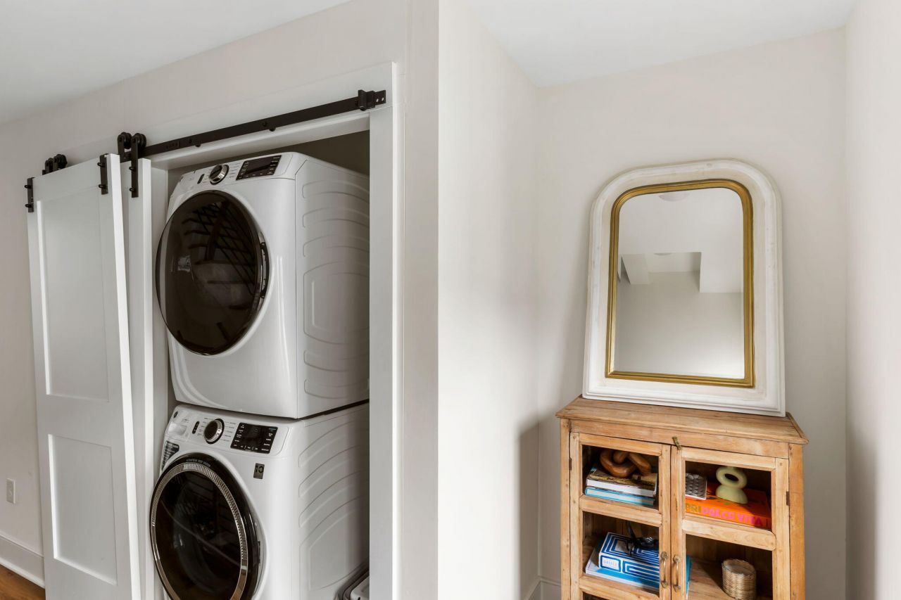 18 Iron Forge Alley Photo 26