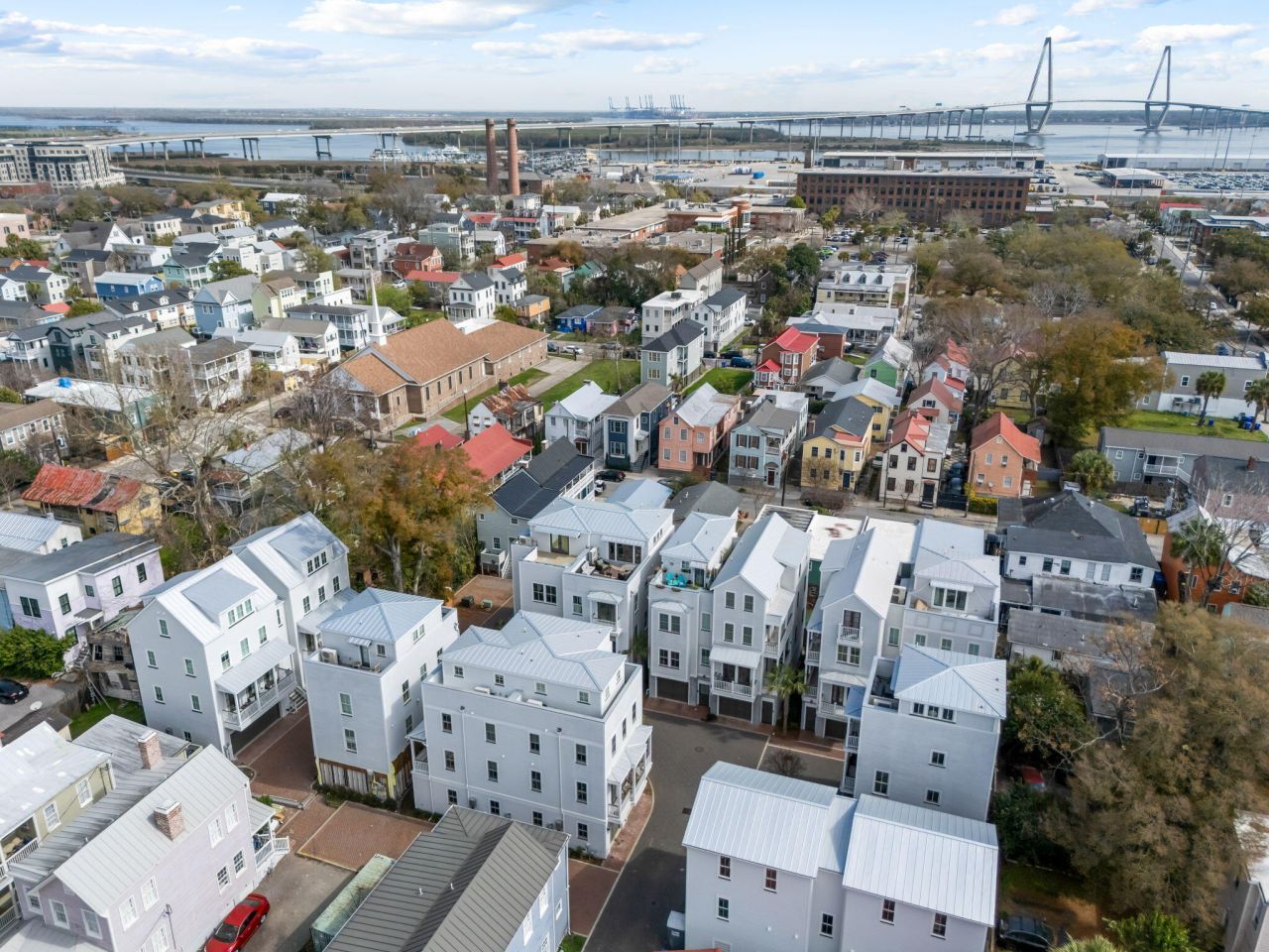 18 Iron Forge Alley Photo 33