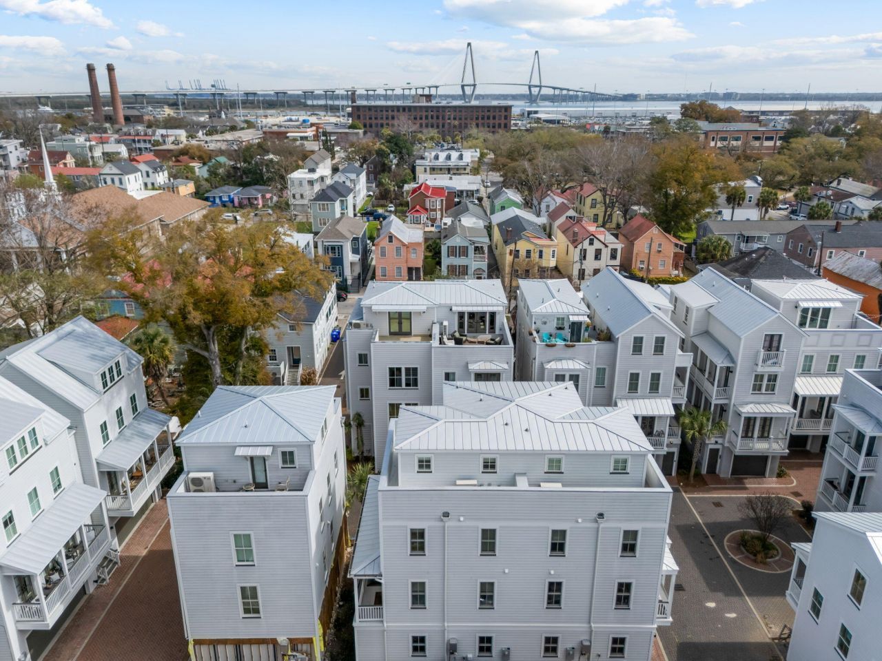 18 Iron Forge Alley Photo 37