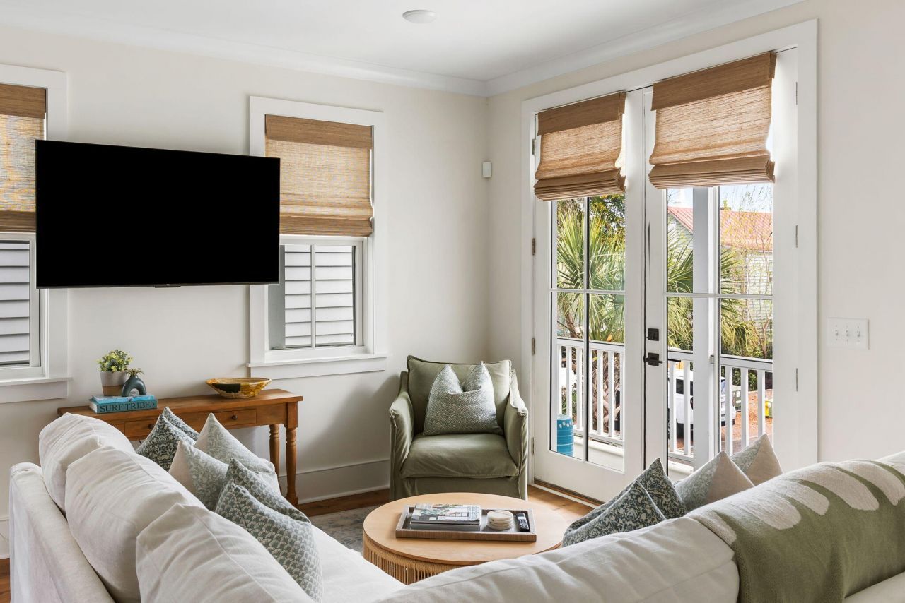 18 Iron Forge Alley Photo 5