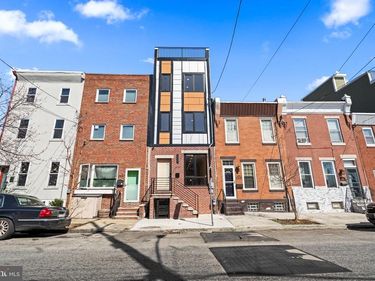 2439 E HUNTINGDON STREET, PHILADELPHIA, PA 19125