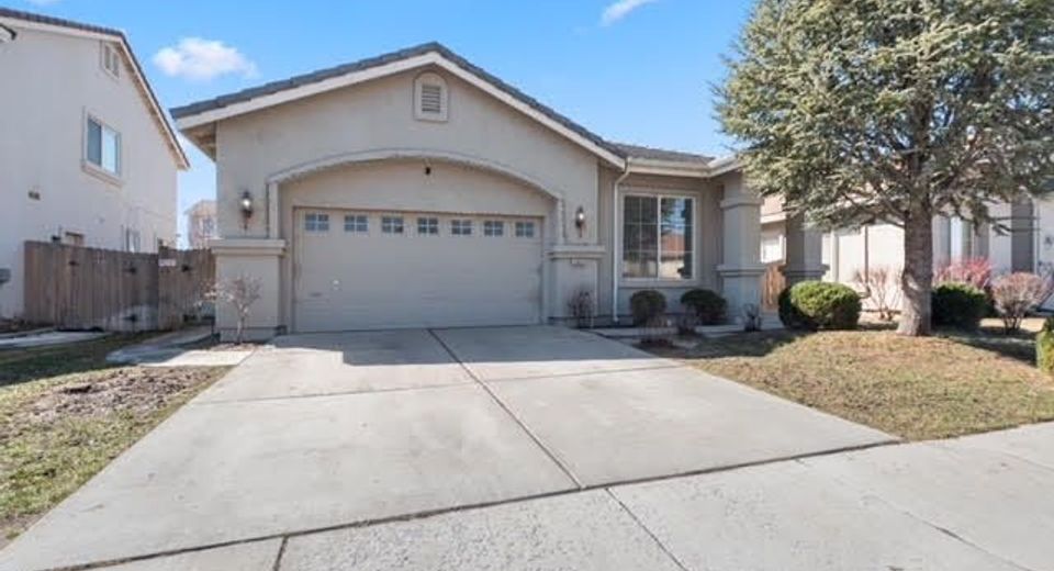 10025 Hampton Park Drive, Reno, NV 89521 Photo