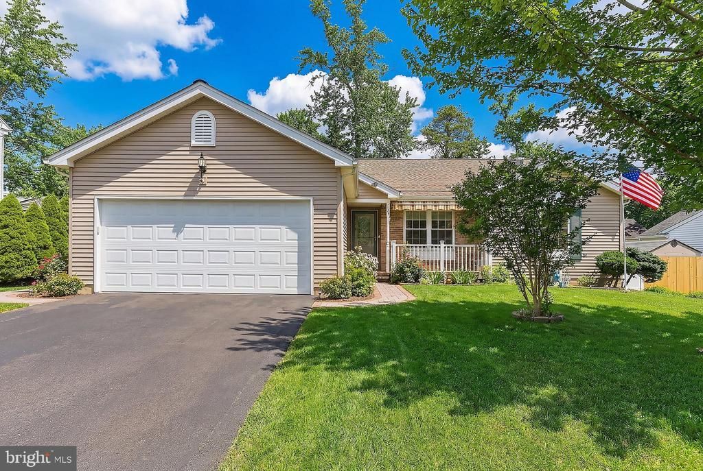 112 Gunwale Road, Manahawkin, NJ 08050 Main Photo