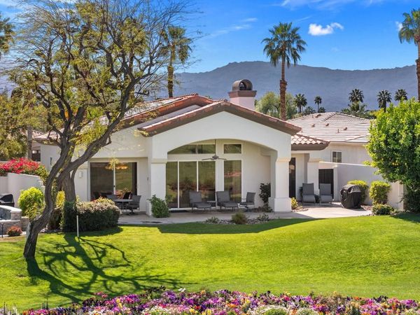 428 Tomahawk Drive, Palm Desert, CA 92211