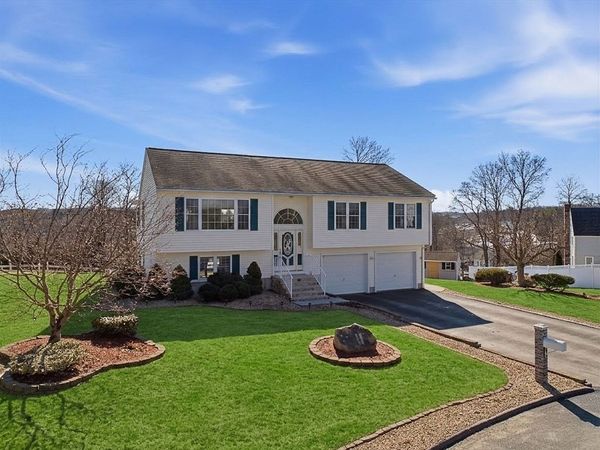 16 Princeton Rd, Hudson, MA 01749