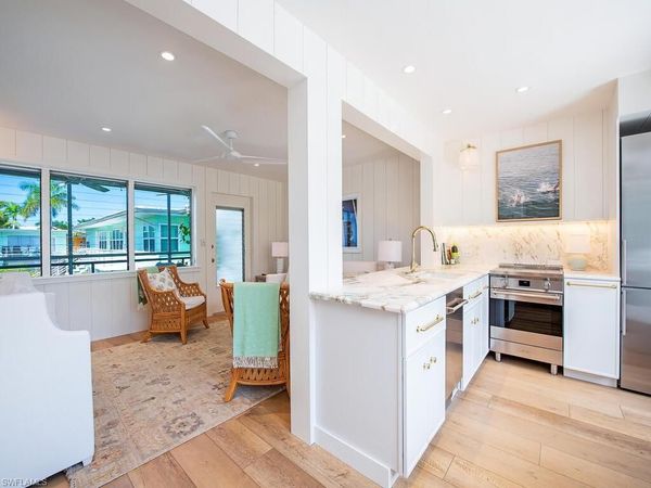 299 8th AVE S, Unit 299B, NAPLES, FL 34102