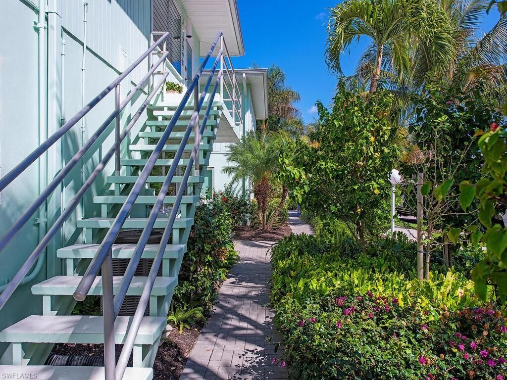 299 8th Ave S, Unit 299B, Naples, FL 34102 Photo