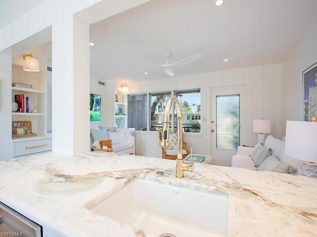 299 8th Ave S, Unit 299B, Naples, FL 34102 Photo