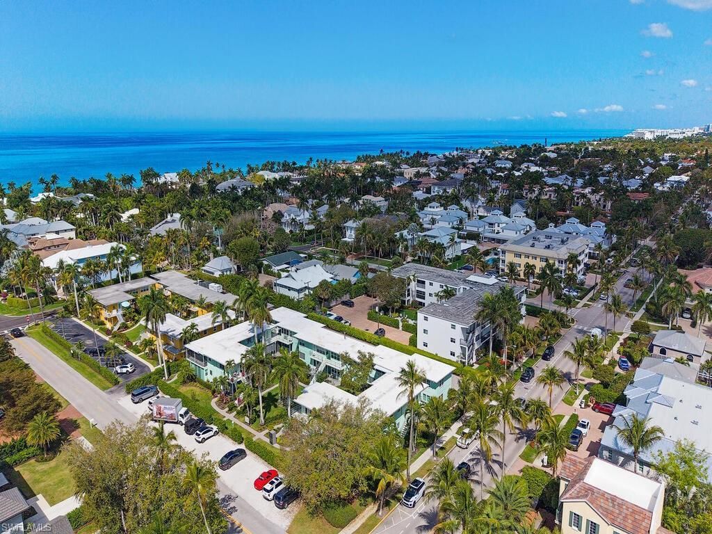 299 8th Ave S, Unit 299B, Naples, FL 34102 Photo