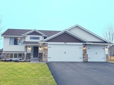 4368 Eakern Circle NE, Monticello, MN 55362