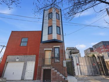 2440 E HAROLD STREET, PHILADELPHIA, PA 19125