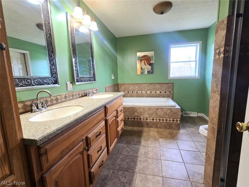 80 Hannah Place Road, Belpre, OH 45714 Photo 16