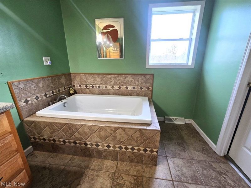 80 Hannah Place Road, Belpre, OH 45714 Photo 17