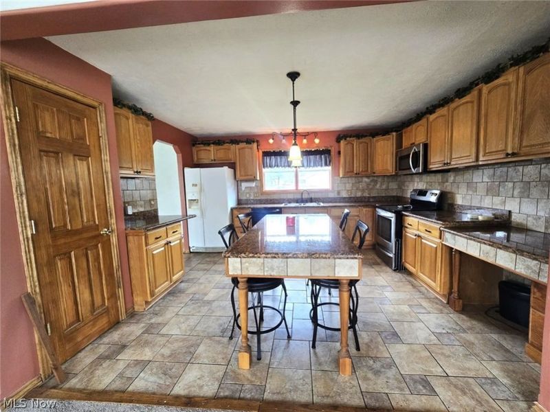 80 Hannah Place Road, Belpre, OH 45714 Photo 8