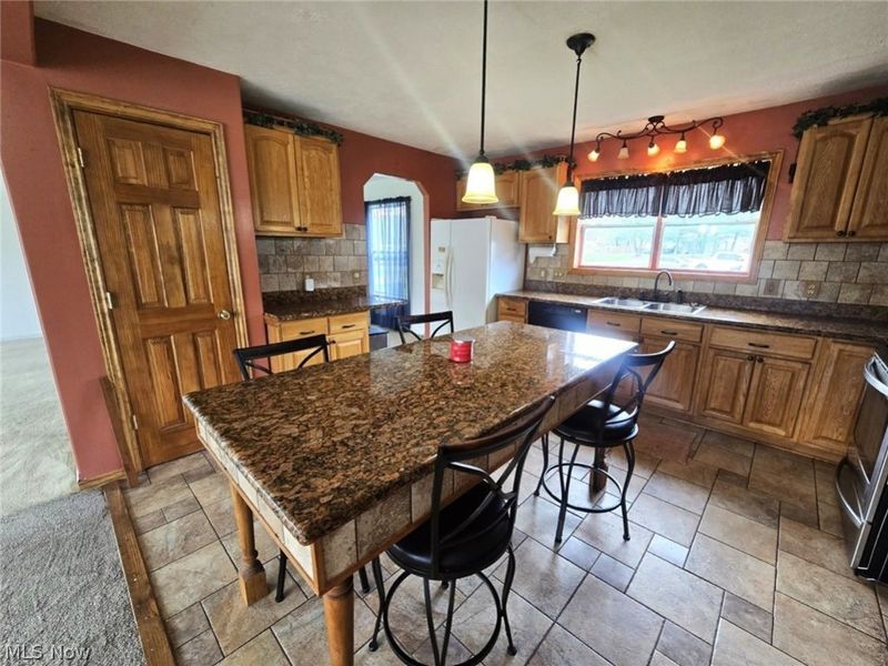 80 Hannah Place Road, Belpre, OH 45714 Photo 9