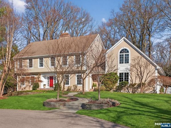 70 Hummingbird Court, WYCKOFF, NJ 07481