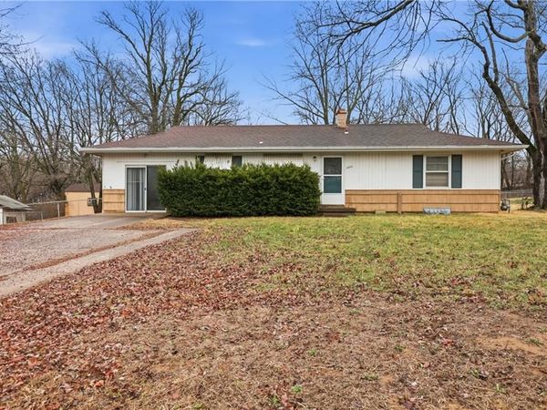 5435 CEDAR Avenue, Raytown, MO 64133