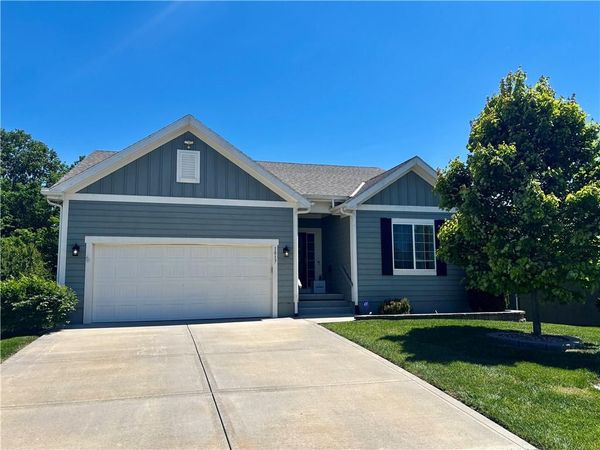 1817 Prairie Grass Drive, Raymore, MO 64083