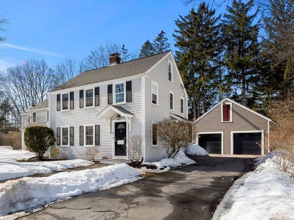 4 Upland Rd, Newburyport, MA 01950