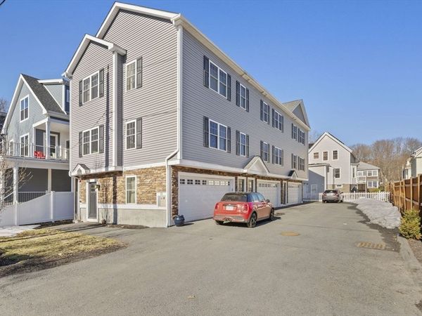 51 Branch St, Unit 3, Quincy, MA 02169