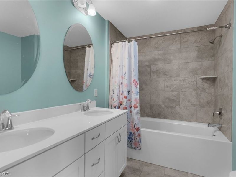 2166 NE River Road, Lake Milton, OH 44429 Photo 29