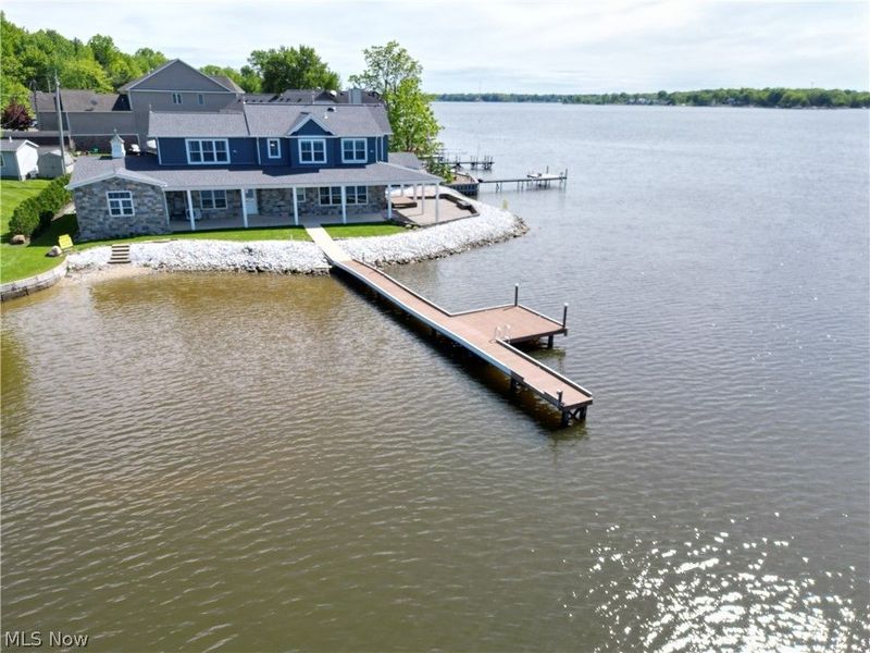 2166 NE River Road, Lake Milton, OH 44429 Photo 3