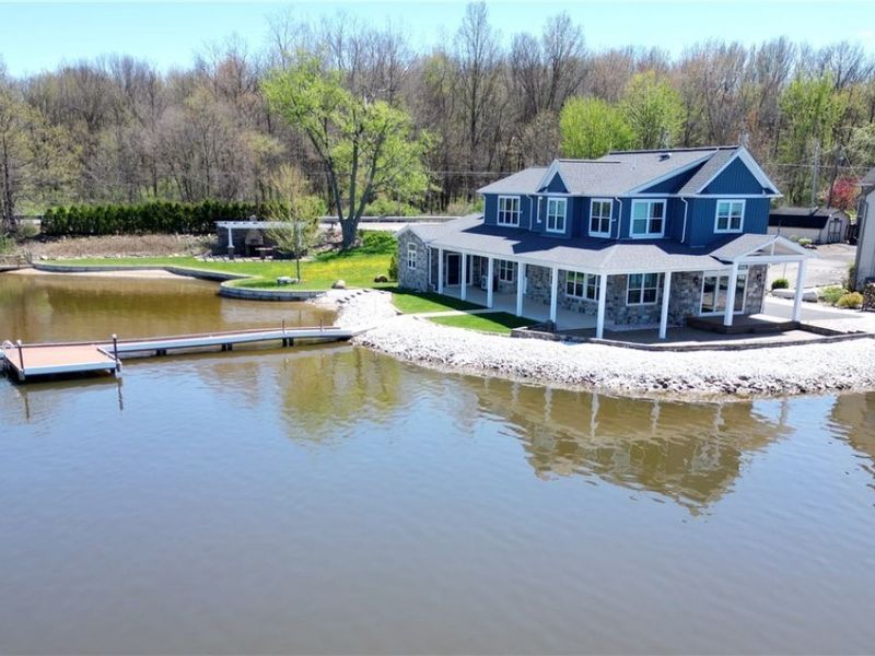 2166 NE River Road, Lake Milton, OH 44429 Photo 3