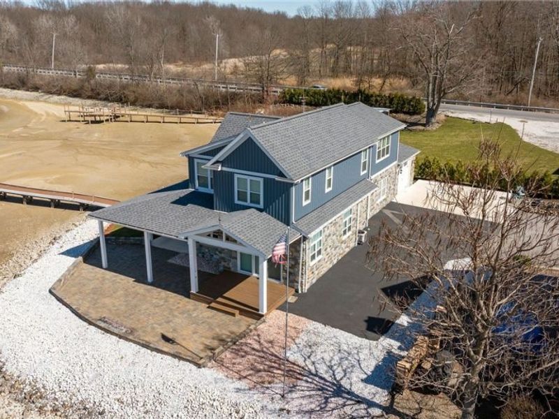 2166 NE River Road, Lake Milton, OH 44429 Photo 5