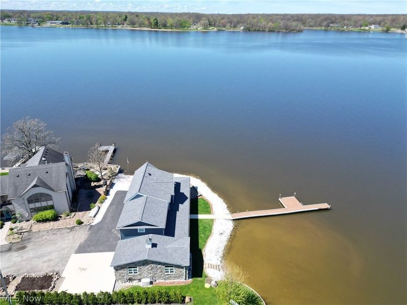 2166 NE River Road, Lake Milton, OH 44429 Photo 6