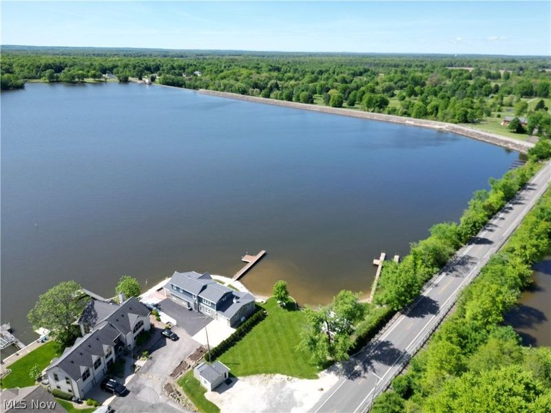 2166 NE River Road, Lake Milton, OH 44429 Photo 7