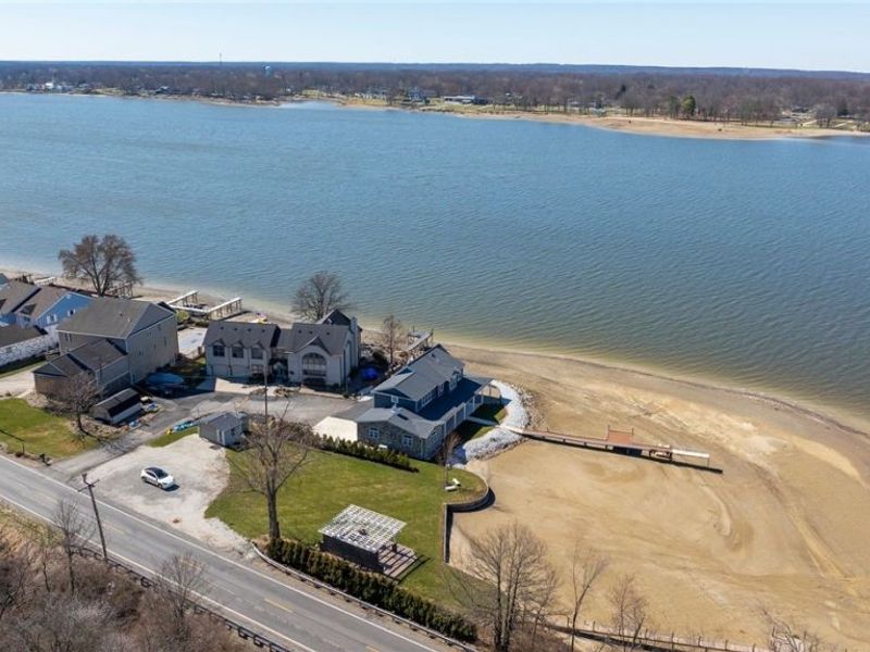 2166 NE River Road, Lake Milton, OH 44429 Photo 8