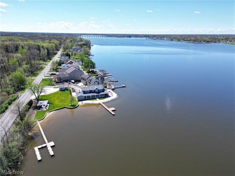 2166 NE River Road, Lake Milton, OH 44429 Photo 8