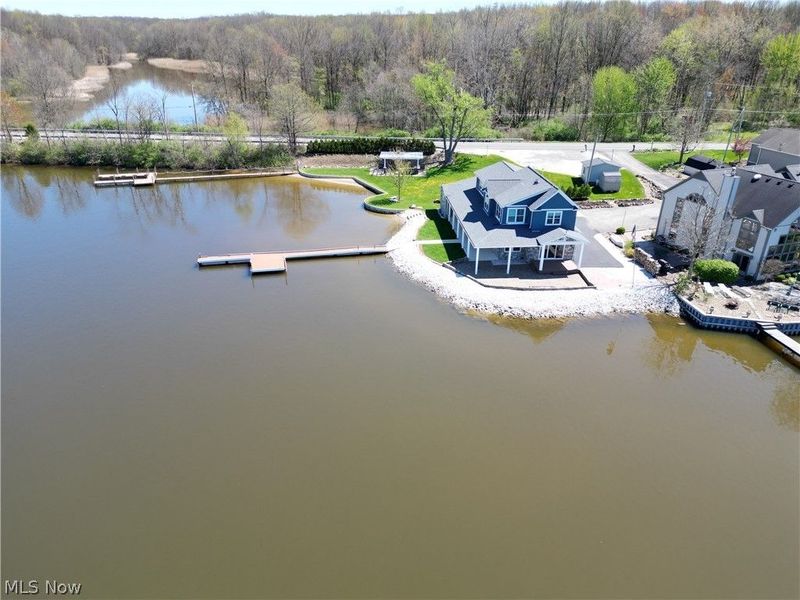 2166 NE River Road, Lake Milton, OH 44429 Photo 9