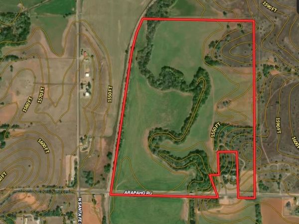 100 E Arapho Road, Arapaho, OK 73620