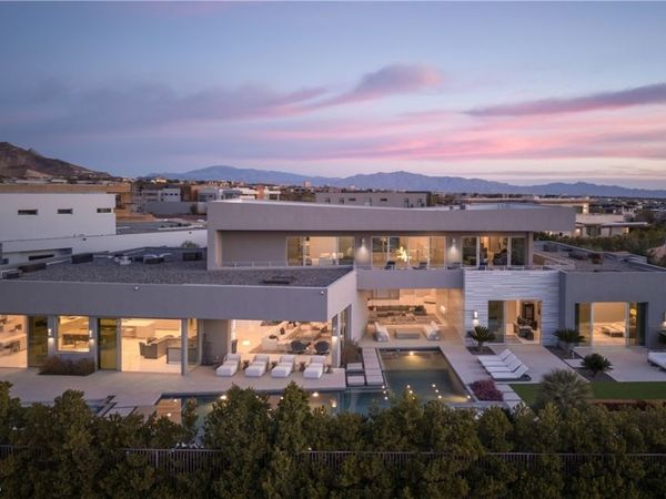 19 Flying Cloud Lane , Las Vegas, NV 89135