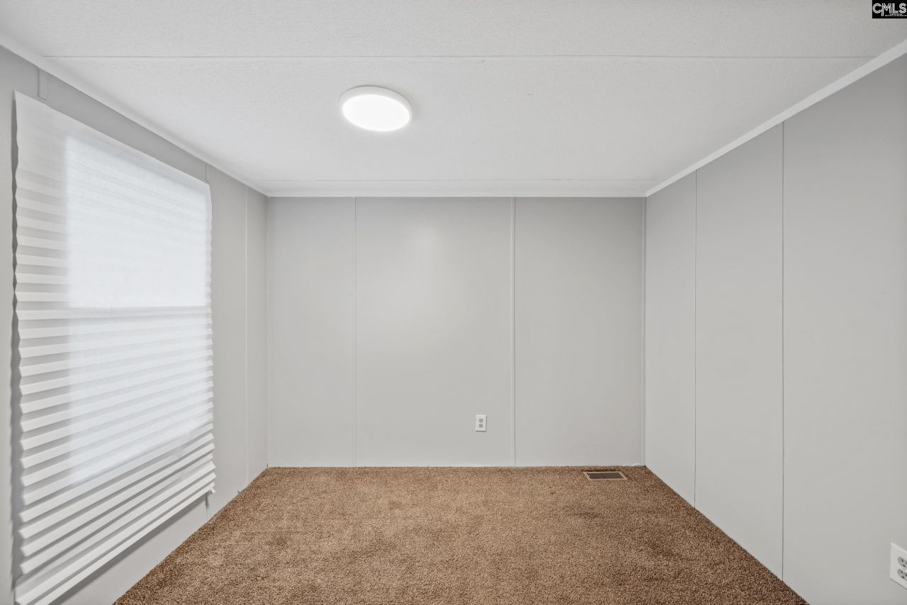 219 Paula Court  Photo 8