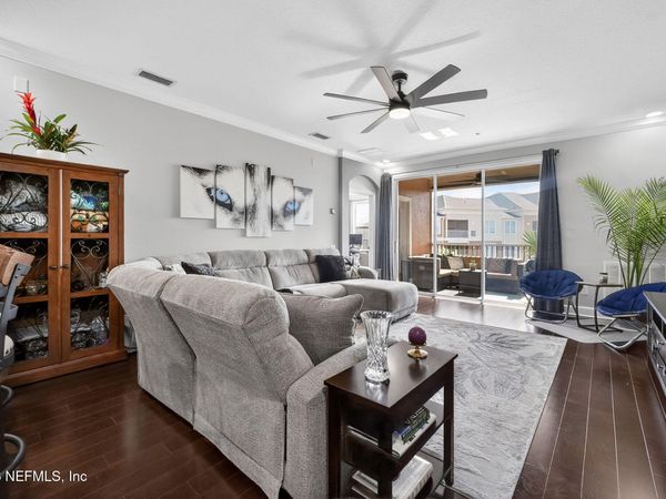 4480 DEERWOOD LAKE Parkway, Unit 454, Jacksonville, FL 32216
