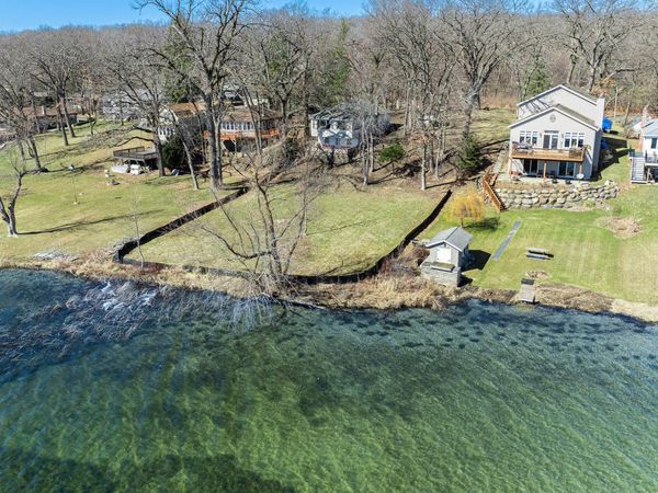 W7747 Wisconsin Pkwy, Richmond, WI 53121