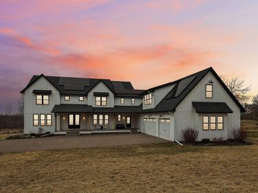 19990 Fairlawn Avenue, Prior Lake, MN 55372