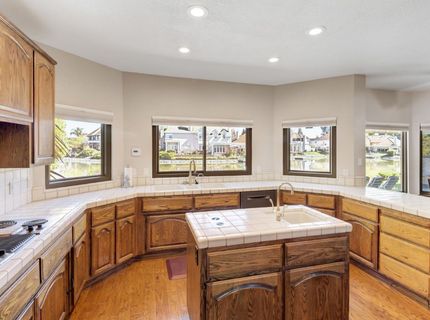 842 Cobble Cove Ln, Sacramento, CA 95831 Photo