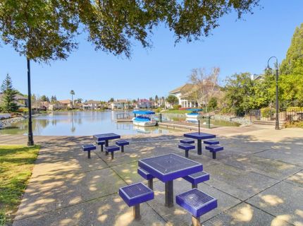 842 Cobble Cove Ln, Sacramento, CA 95831 Photo