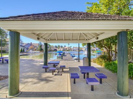 842 Cobble Cove Ln, Sacramento, CA 95831 Photo