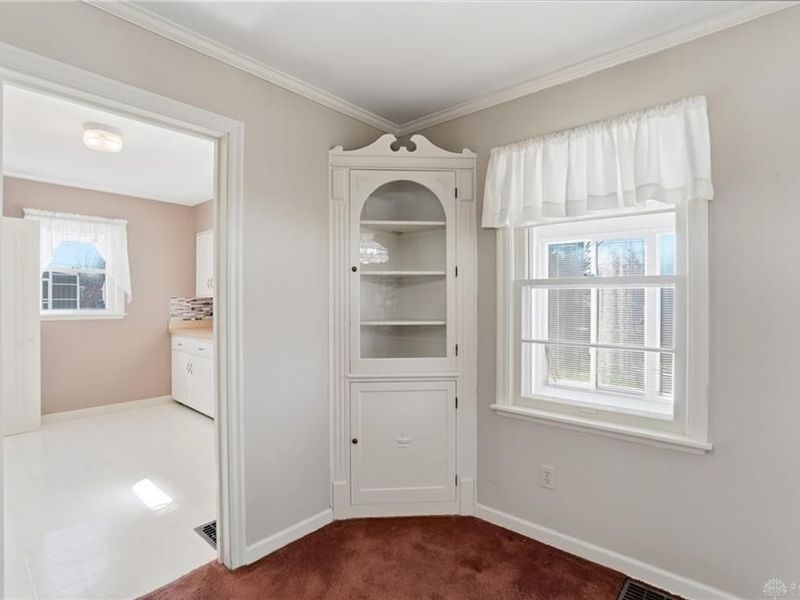 827 Snowhill Boulevard, Springfield, OH 45504 Photo 10