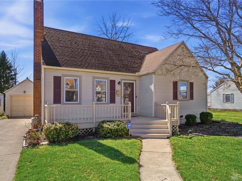 827 Snowhill Boulevard, Springfield, OH 45504 Photo 2